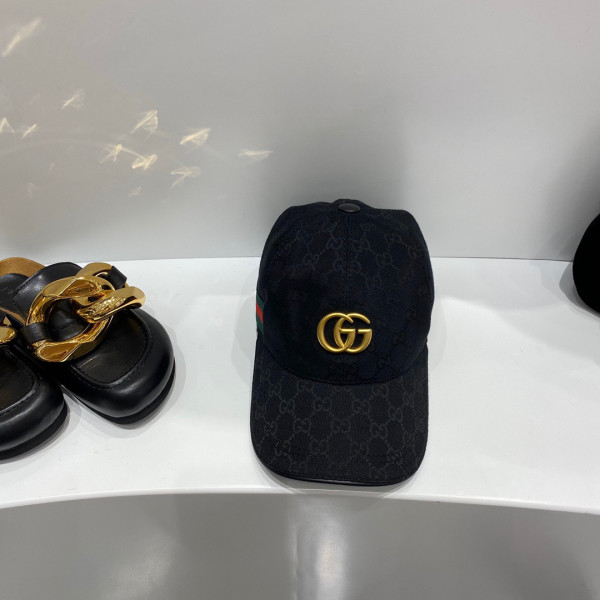 G*u*i hat