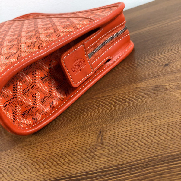Go*ard toiletry bag