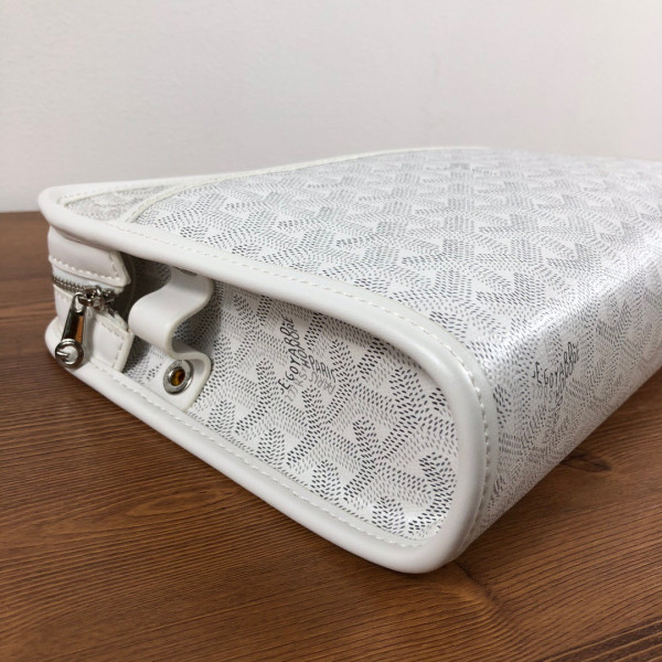 Go*ard toiletry bag