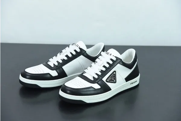 Pra*a sneakers