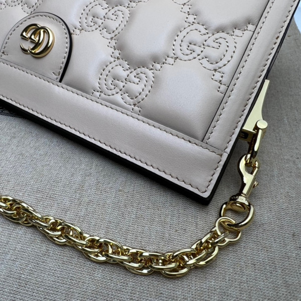 G*u*i gg matelassé leather shoulder bag