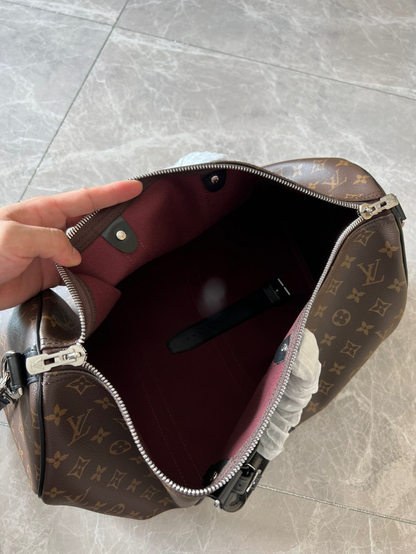 l0*is V*t0n keepall 45