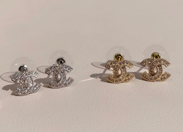 CL EARRINGS