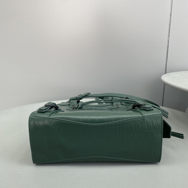 Ba*len*cia*ga neo classic mini top handle bag