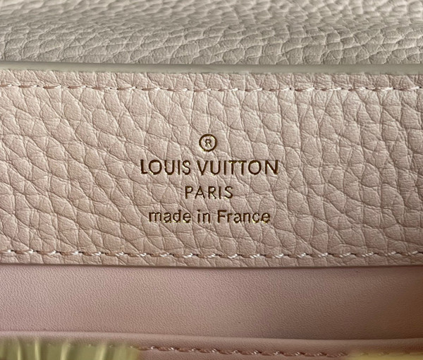 l0*is V*t0n capucines mini