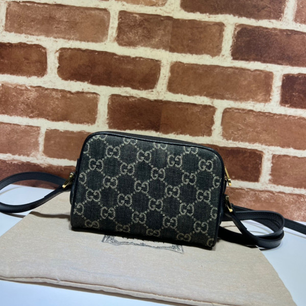 G*u*i ophidia suede mini bag