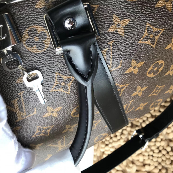 l0*is V*t0n keepall 55