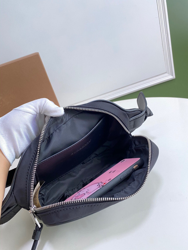 B**rry bum bag