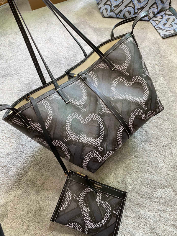 B**rry tote