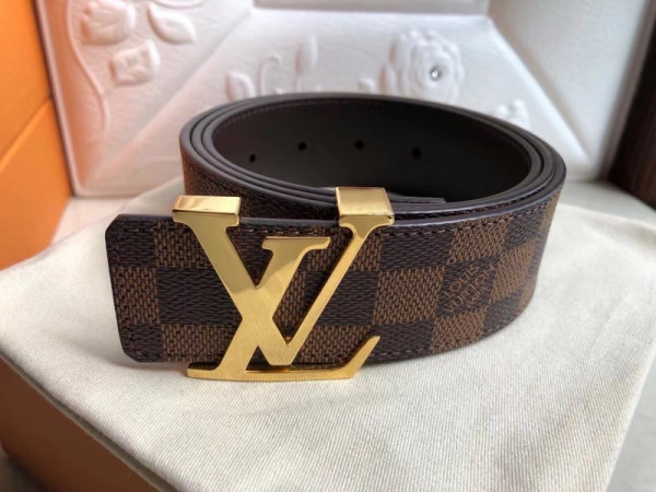 l0*is V*t0n belt
