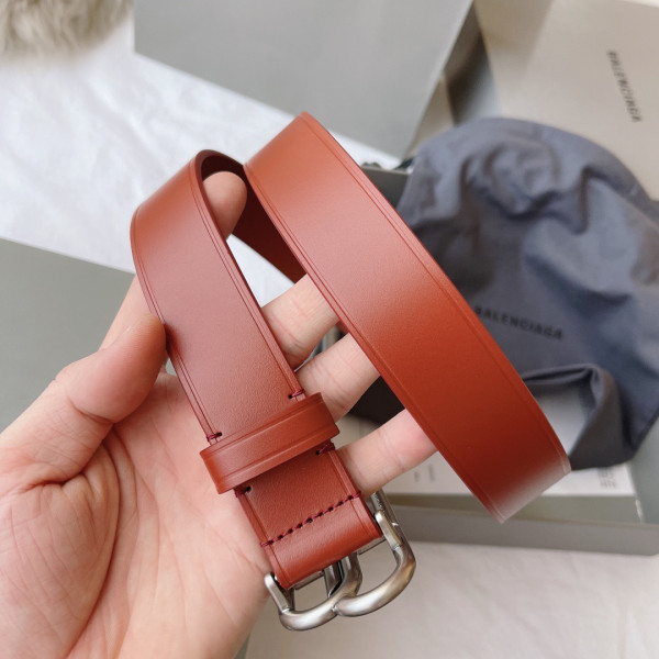 Ba*len*cia*ga belt