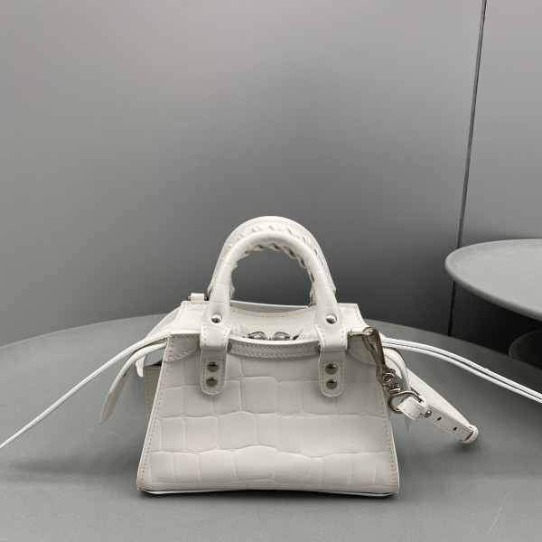 Ba*len*cia*ga neo classic nano top handle bag