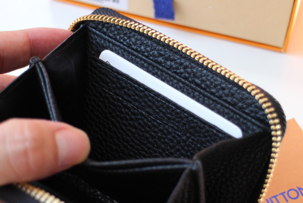 l0*is V*t0n zippy coin purse