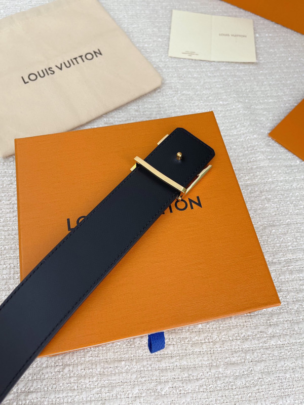 l0*is V*t0n belt