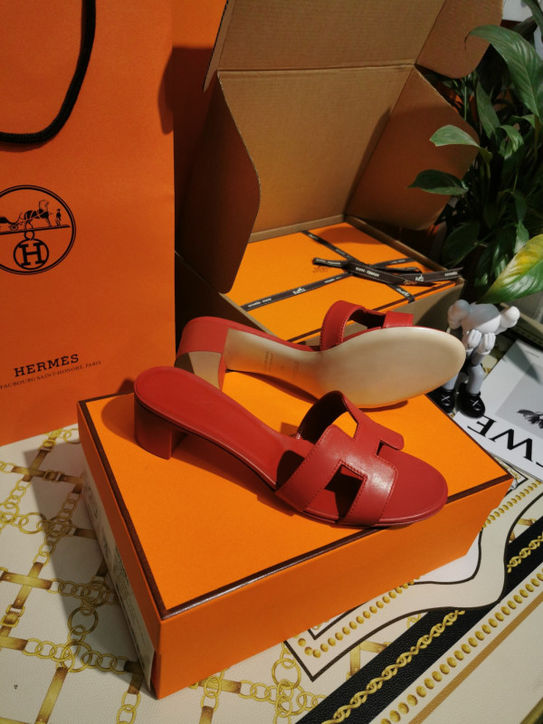 H**mes oasis sandal