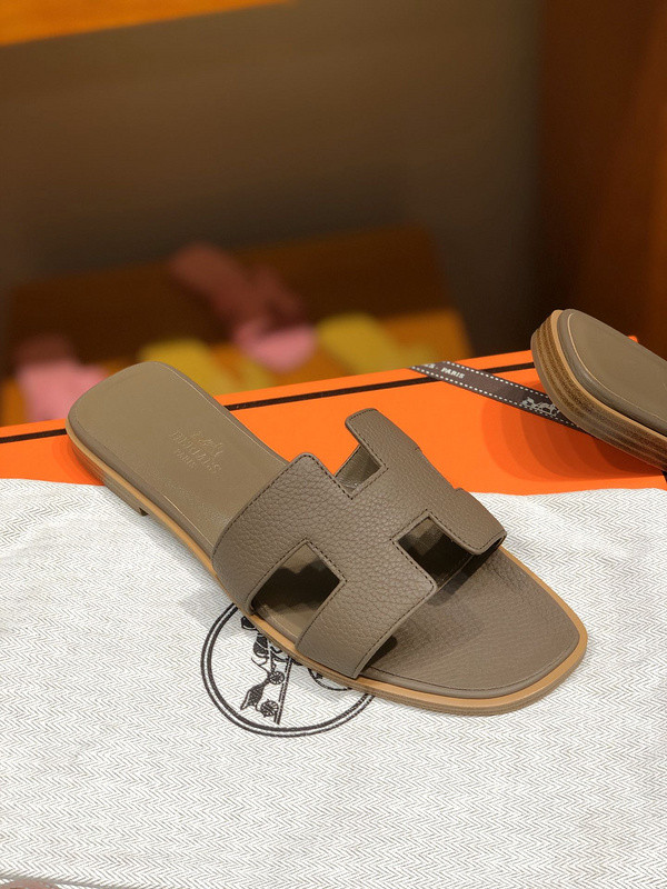 H**mes sandal