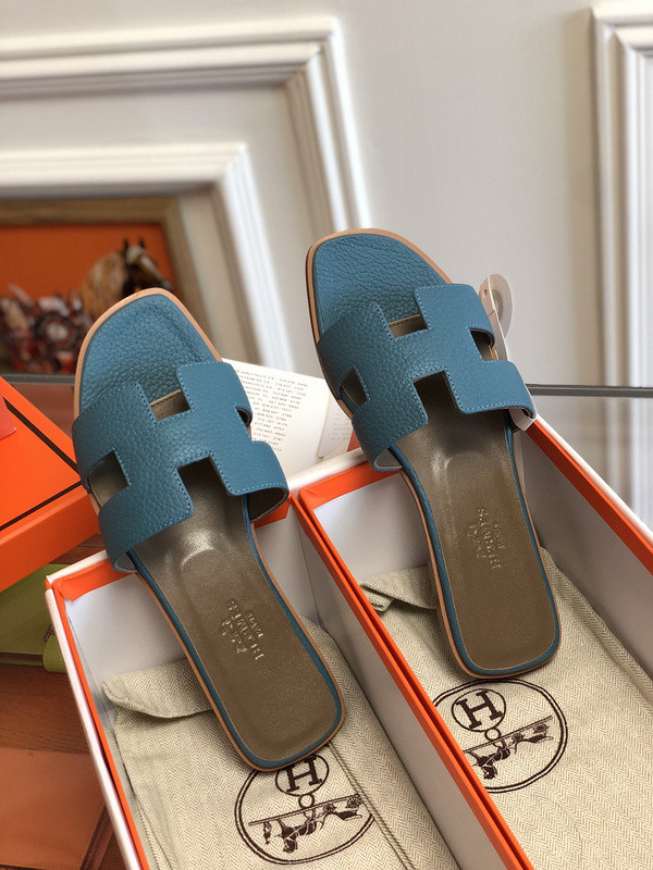 H**mes sandal