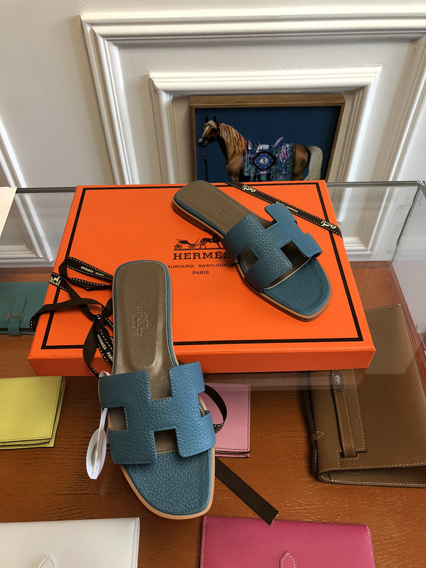 H**mes sandal