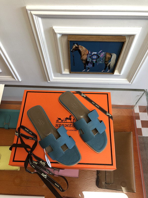 H**mes sandal