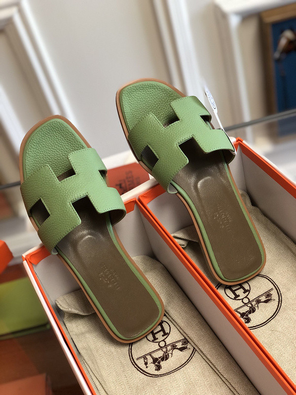 H**mes sandal