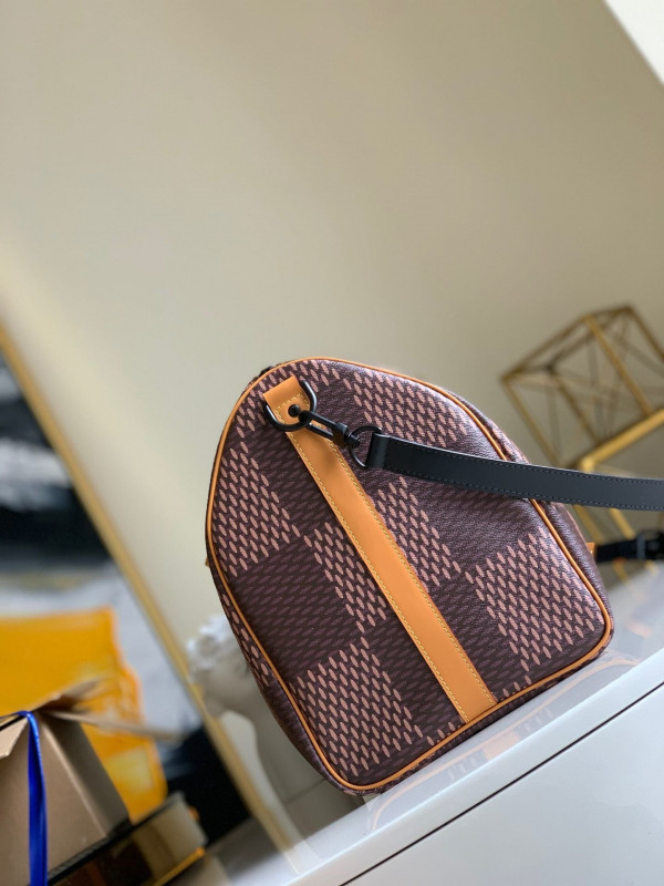 l0*is V*t0n keepall 50