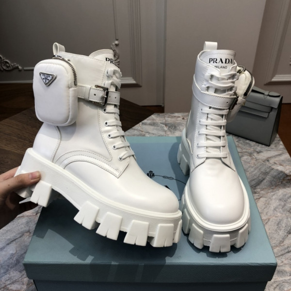 Pra*a pocket boots
