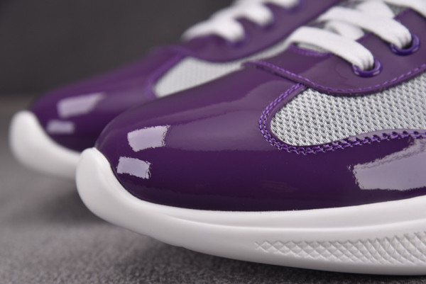 Pra*a sneaker