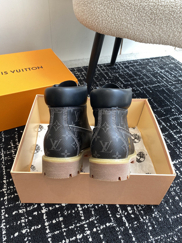 l0*is V*t0n boots
