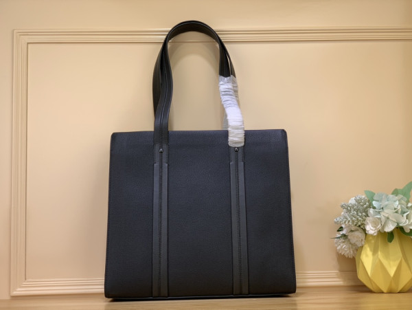 l0*is V*t0n aerogram tote