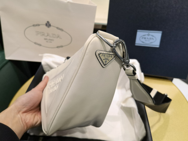 Pra*a triangle bag