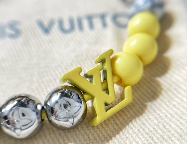 l0*is V*t0n bracelet