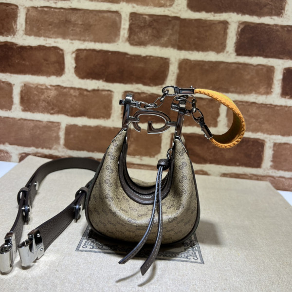 G*u*i attache mini bag