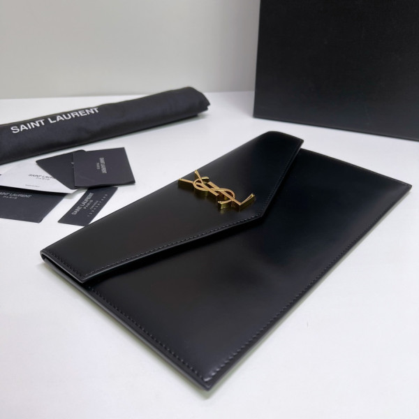 Y*L uptown pouch