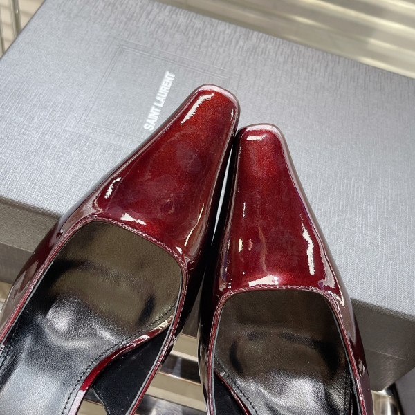 Sa**t Lau*nt heels