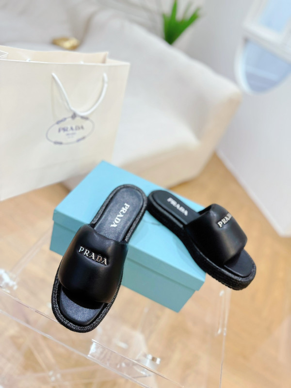 Pra*a sandals
