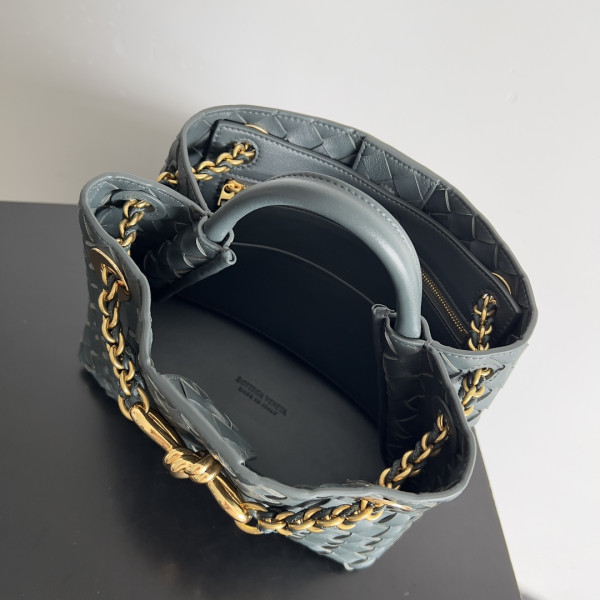 bo*te*ga Ve*ne*ta small andiamo chain-25*22*10.5cm