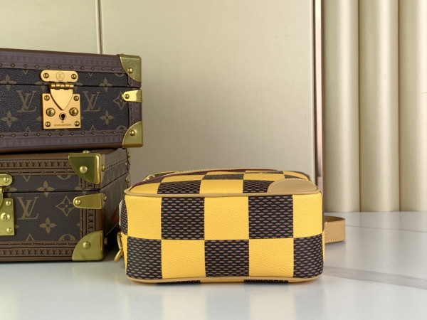 l0*is V*t0n chess messenger-24*24*8cm