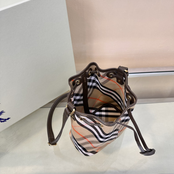 B**rry mini check drawstring pouch