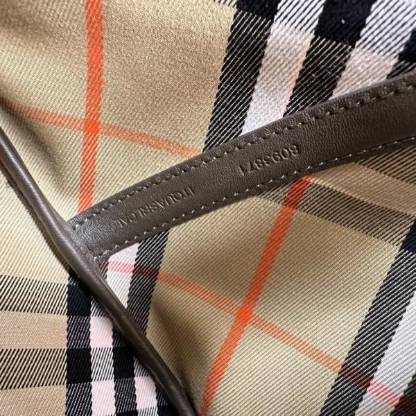 B**rry mini check drawstring pouch