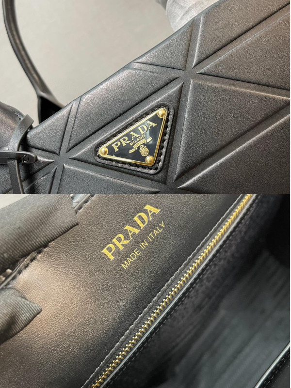 medium Pra*a symbole leather bag